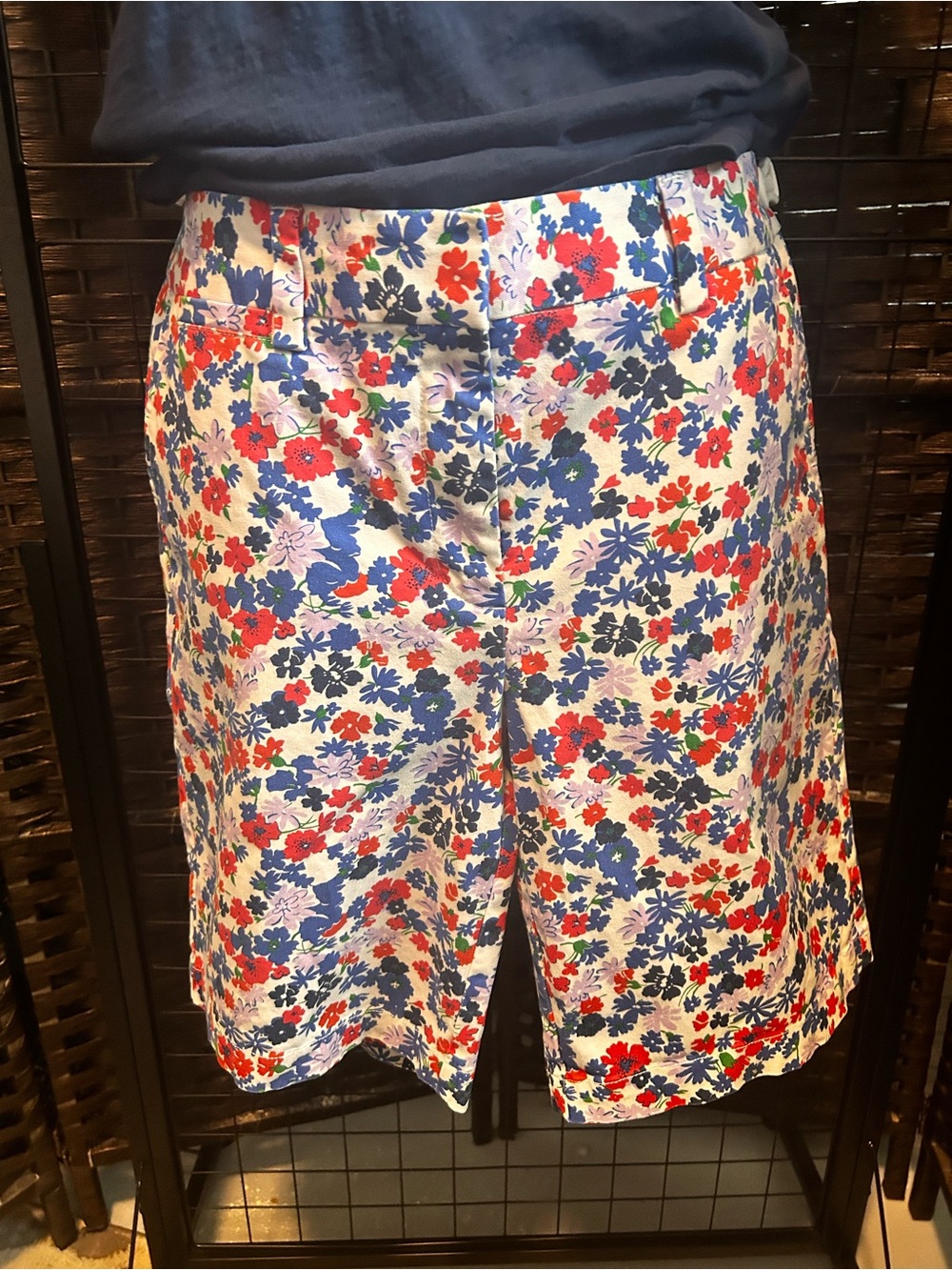 Lands end Floral Print Mid Rise Bermuda Shorts  size 10